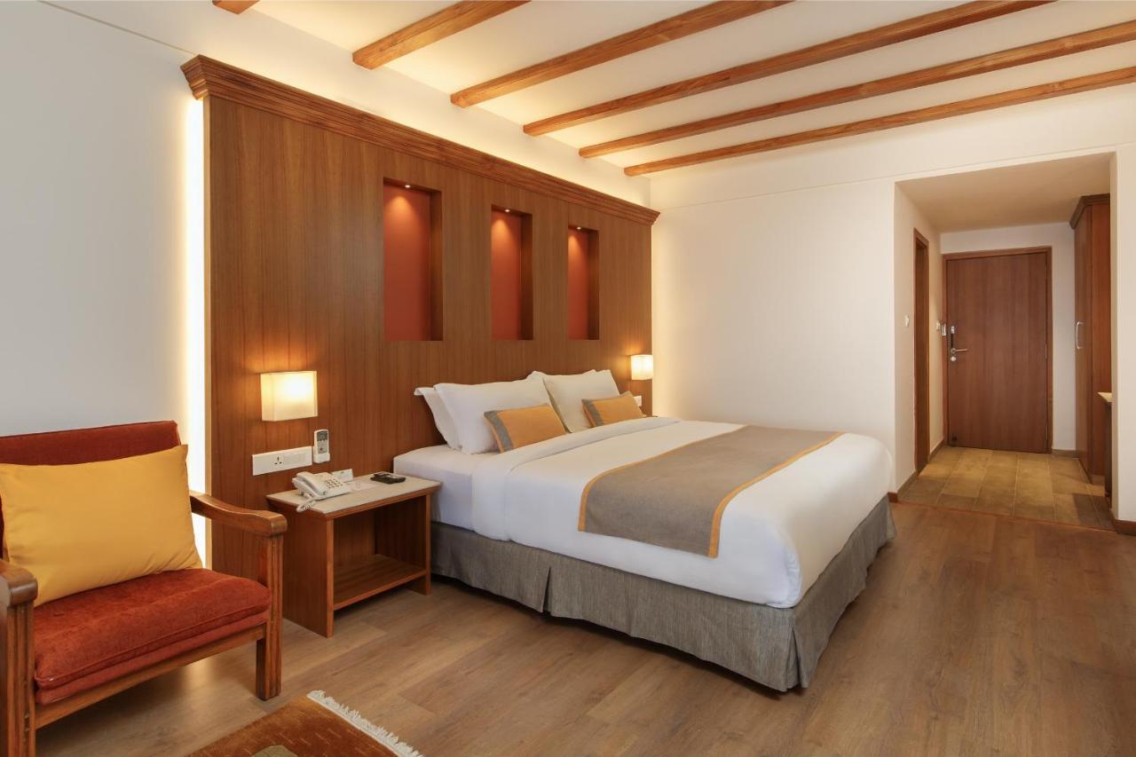 Club Himalaya, By Ace Hotels Nagarkot Bagian luar foto